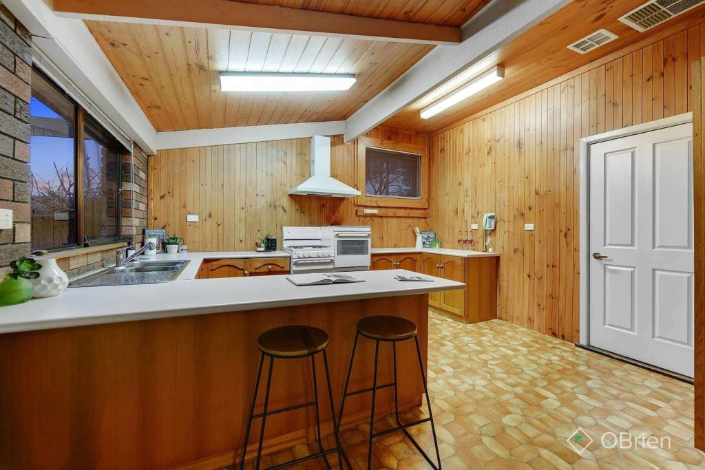 Photo of kitchen before a renovation